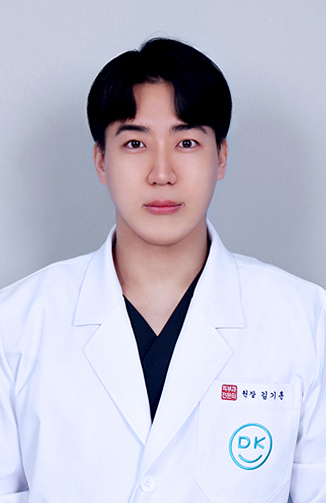 땡큐피부과 의료진 김기훈